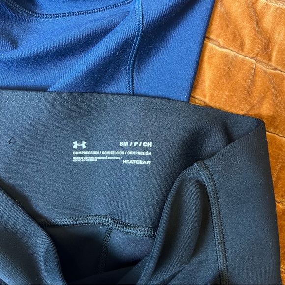 Under‎ Armour Navy and Black Compression Leggings Duo Size Small - Picture 3 of 6